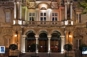 Mercure Avignon Centre Palais des Papes - photo 10