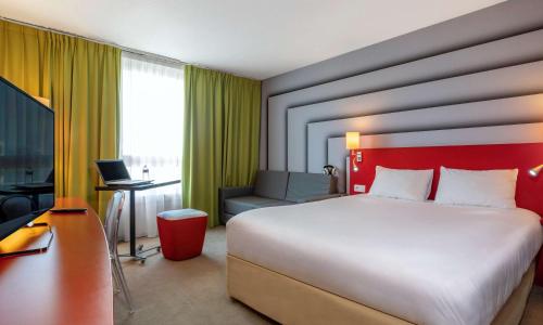 ibis Styles Avignon Sud - photo 1